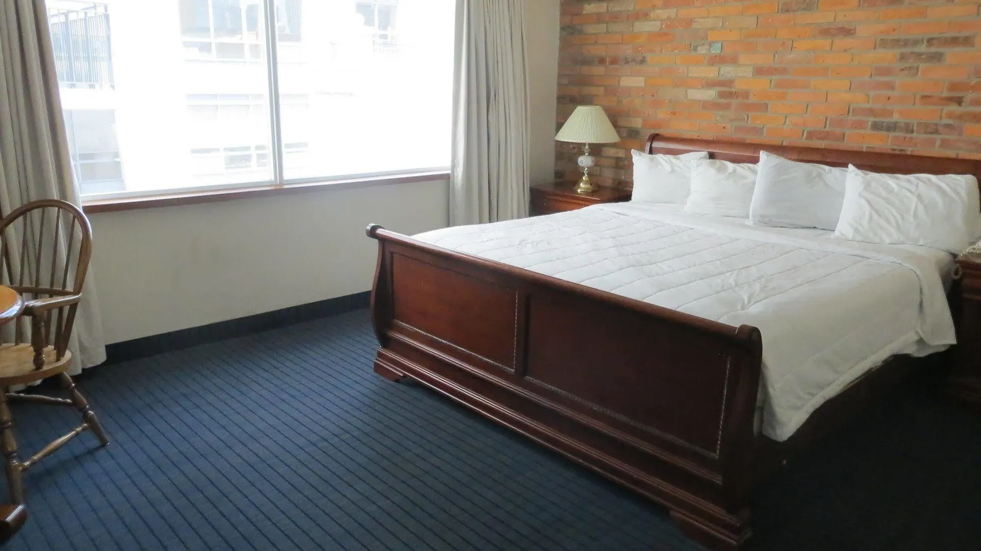 **  Hotel 89 Yorkville Toronto Canada