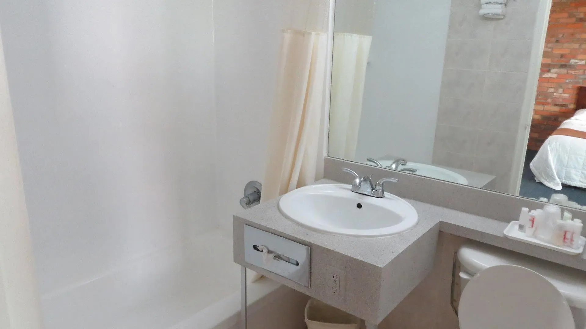 Hotel 89 Yorkville Toronto 2*,